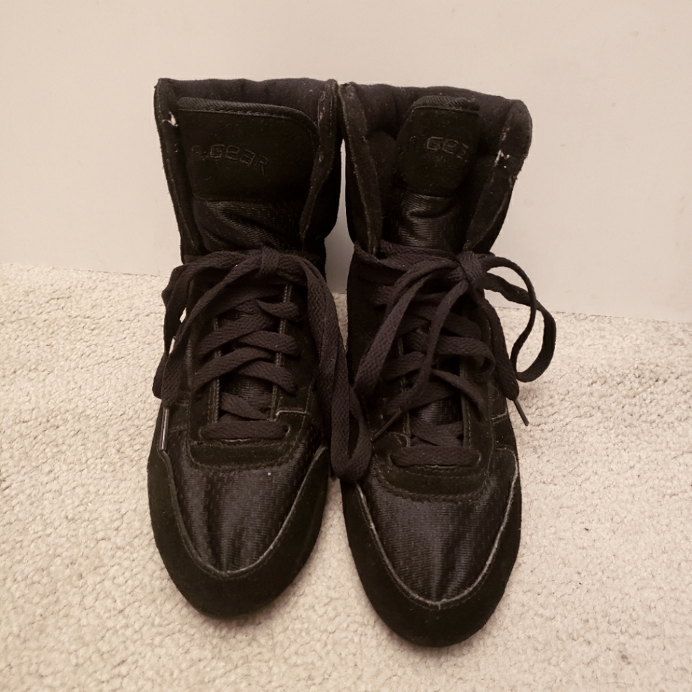 LA gear laced up 6.5